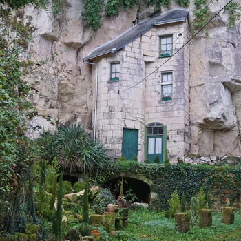 Klippehus kaldet troglodyte i Souzay, Loiredalen i Frankrig