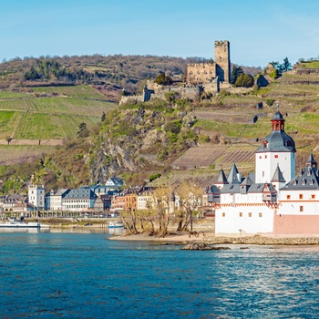Byen Kaud ved Rhinen i Oberes Mittelrheintal, Tyskland