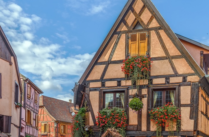 Smukke gamle huse i Bergheim, Alsace i Frankrig