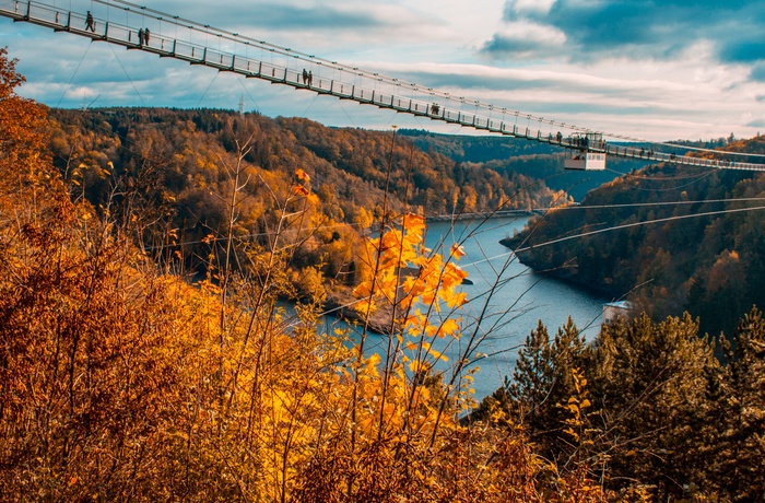 Efterår i Harzen - Titan RT hængebroen over floden Bode