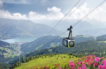Kabelbane og udsigt til Zell am See i Salzburgerland, Østrig