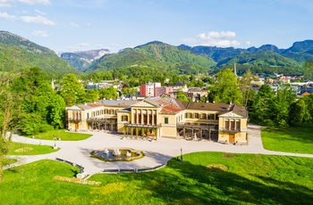 Luftfoto af Kaiservilla i Bad Ischl, Salzkammergut i Østrig