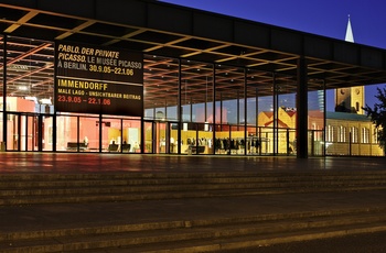 Det ny National Galleri i Berlin - © Scholvein