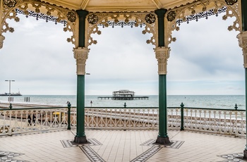 Den fine bandstand på Brighton Strand i Sydengland