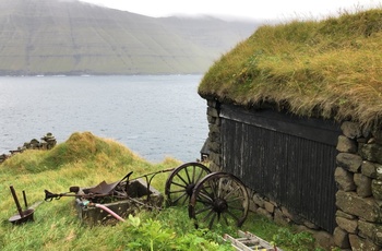 Hus i Mikladalur på Kolsoy, Færøerne