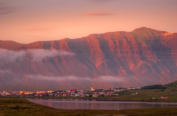 Fiskerbyen Grundarfjörður i det vestlige Island