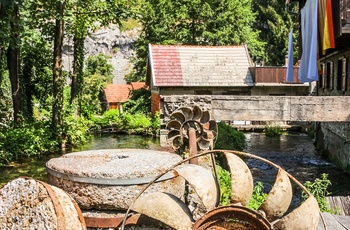 Gamle dele til vandmøller i byen Rastoke, Kroatien