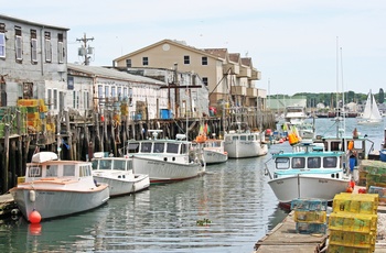 Små fiskerbåde i havnen i Portland - Maine i USA