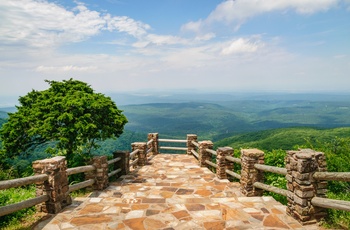 Mount Magazine er med sine 839 m.o.h. det højeste punkt i Arkansas
