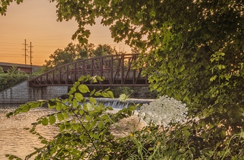 Bro langs Mohawk floden i New York State
