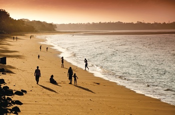Strand ved Hervey Bay, Queensland i Australien - ”Copyright – Tourism and Events Queensland”