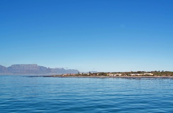 Robben Island med Table Mountains i baggrunden, Sydafrika