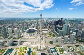 CN Tower i downtown Toronto, Ontario i Canada