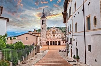 Katedralen Santa Maria di Assunta i Spoleto, Umbrien