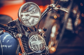 Klassisk veteran motorcykel på museum