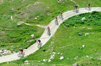 Courchevel i de franske Alper - Her kan du cykle og køre på på mountainbike og e-bike