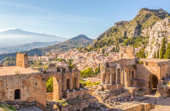 Det græske teater med Taormina i baggrunden 