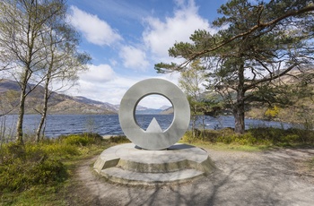 Memorial Sculpture, Rowardennan, Loch Lomond Skotland