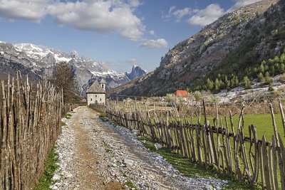 Den katolske kirke i Theth - Albanien