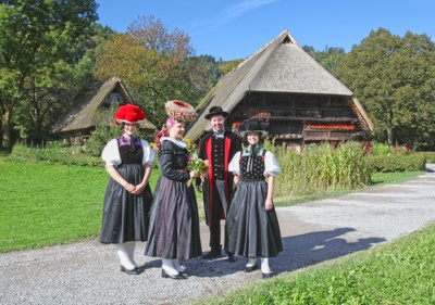 Gutacher Trachtenträger ©  Schwarzwälder Freilichtmuseum Vogtsbauernhof