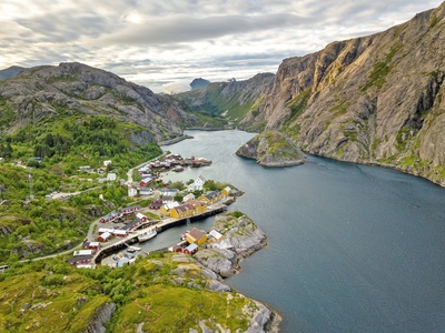 Oversigtsbillede af Nusfjord, Norge - Foto Hallvard Kolltveit