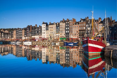 Havnefronten i Honfleur, Normandiet Frankrig