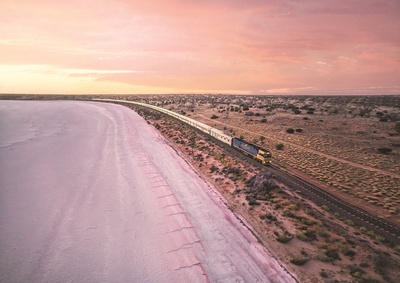 Indian Pacific ved Lake Hart South Australia