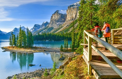 Maligne Lake og Spirit Island i Jasper National Park, Alberta i Canada