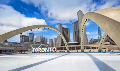 Toronto City Hall og Nathan Phillips Square, Canada