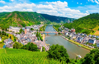 Byen Cochem ved Mosel i Tyskland - måske den hyggeligste by langs floden