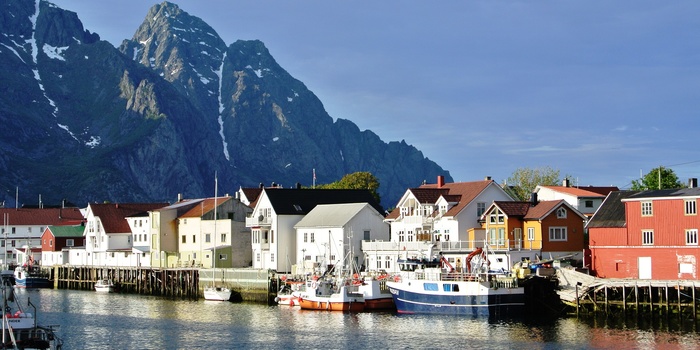 Henningsvær havn Foto Kristian Nashoug lofoten.info