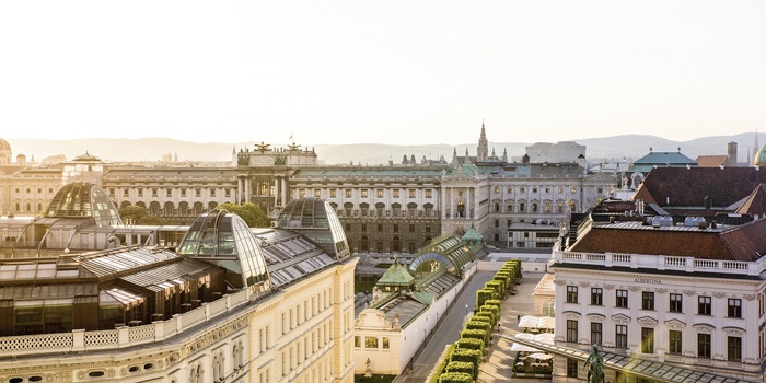 Udsigt til Hofburg og Burggarten © WienTourismus/Christian Stemper