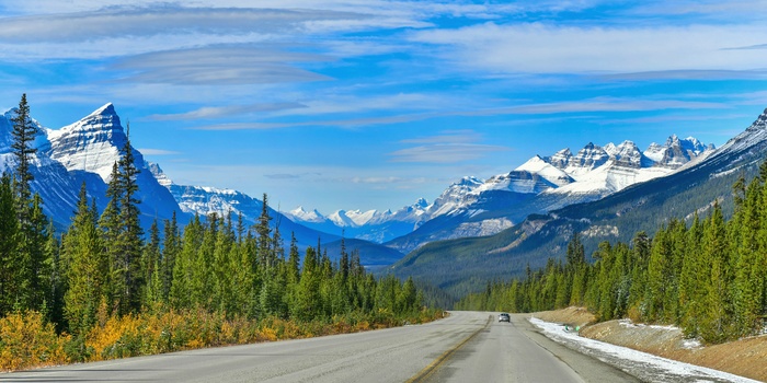 Icefields Parkway gennem Jasper Nationalpark, Alberta i Canada