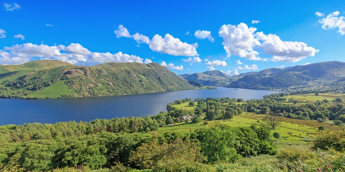 Ullswater Lake i Lake District, Cumbria i England