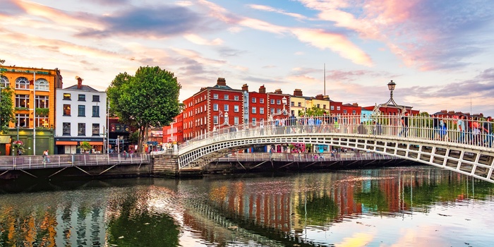 Broen Ha´Penny Bridge i Dublin, Irland