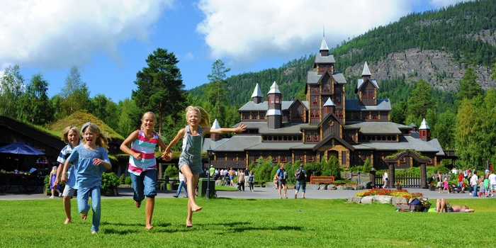 Hunderfossen Foto Esben Haakenstad