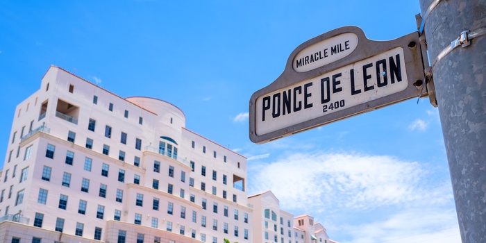 Bydelen Coral Gables og Miracle Mile med eksklusive butikker i Miami