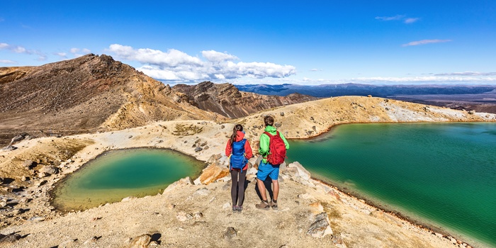 Vandring på vulkan i Tonariro National Park, Nordøen i New Zealand