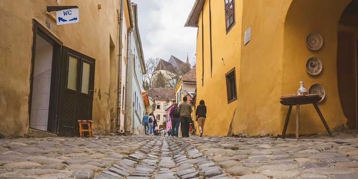 Sighisoara - UNESCO middelalderby i Rumænien - Foto: Jonny Gios, Unsplash