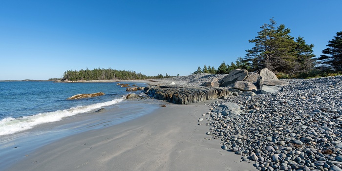 Sandstrand i Taylor Head Provincial Park - Nova Scotia i Canada