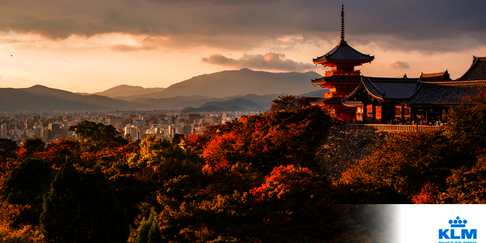 Kiyomizu-dera temple in Kyoto med KLM