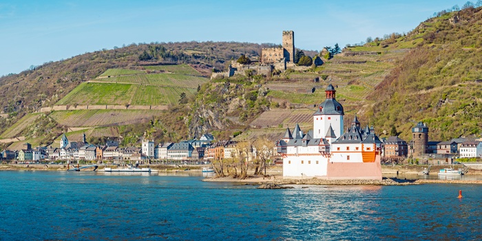 Byen Kaud ved Rhinen i Oberes Mittelrheintal, Tyskland