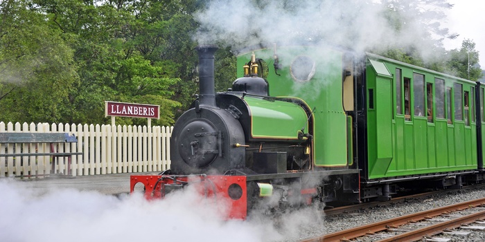 Snowdon Mountain Railway på Llanberis togstation - Wales 