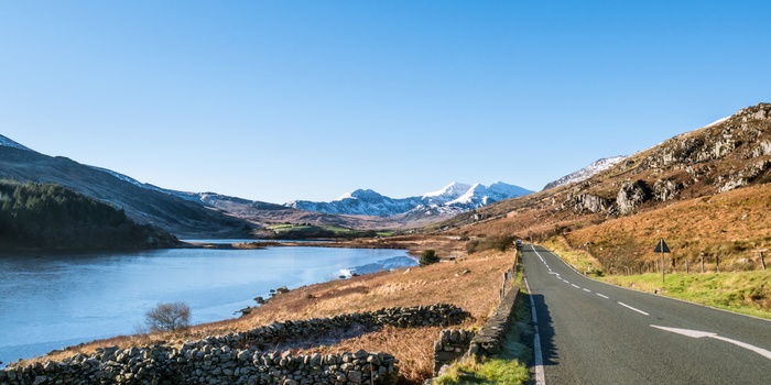 Vej gennem Snowdonia National Park, Wales