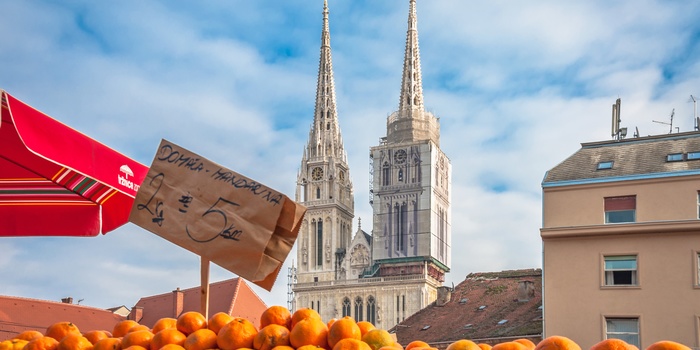 Dolac marked i bydelen Kaptol og Zagrebs katedral, Kroatien