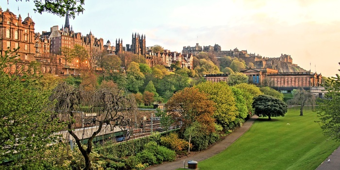 16_HI_Skotland_Edinburgh_2.jpg