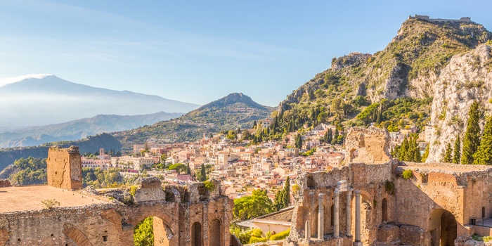 Det græske teater med Taormina i baggrunden 