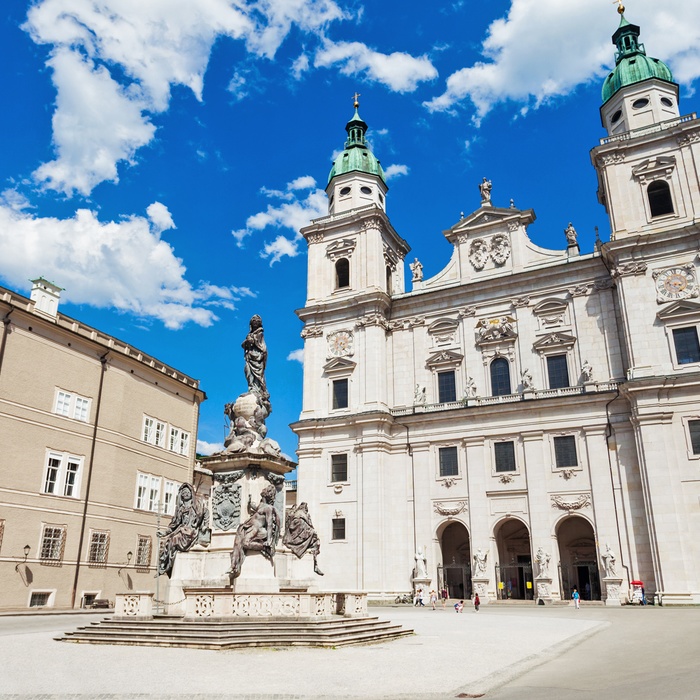 Domkirken på Domplatz i Salzburg, Østrig