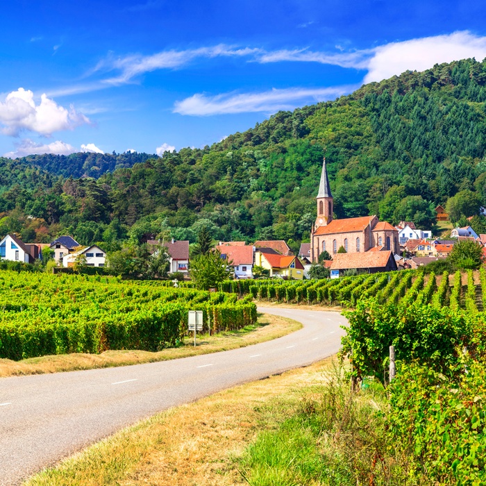 Vinbyen Husseren-les-Châteaux i Alsace, Frankrig