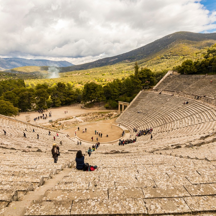 Det antikke teater i Epidaurus på Peloponnes - Grækenland